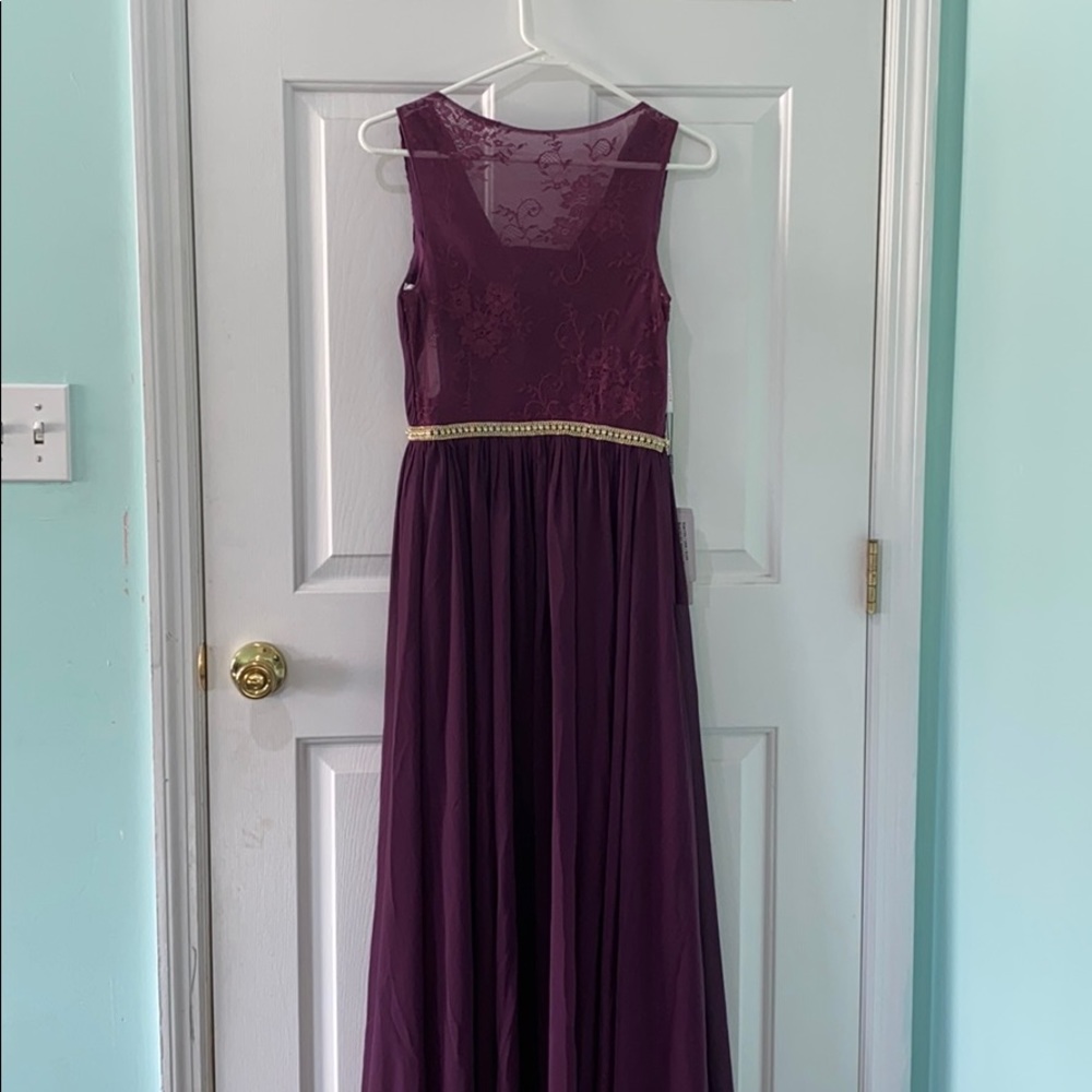 Gown - Picture 3 of 3